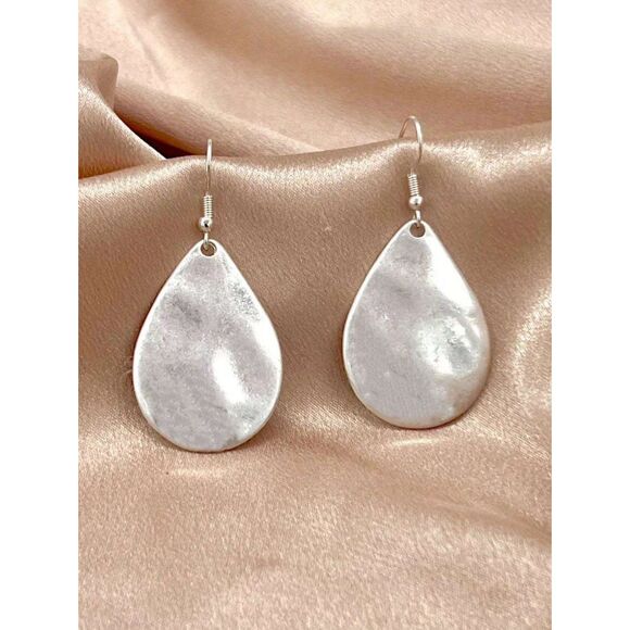 Silver Plated Teardrop Dangle Earrings Drop Hammered Pendant Retro Boho Casual - Picture 1 of 4